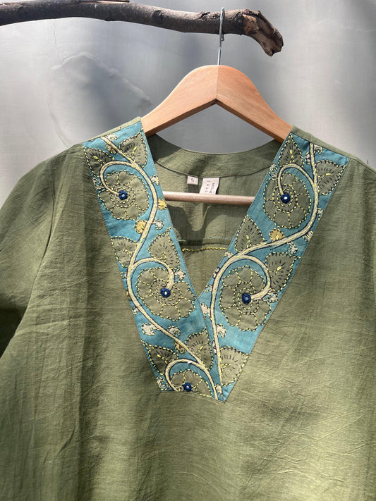 Green mulmul kalamkari neck top - Sohni