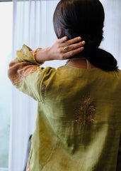 Sap green striped tissue chanderi kurta set with peach gold booti organza dupatta and exotic birds embroidery