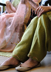 Sap green striped tissue chanderi kurta set with peach gold booti organza dupatta and exotic birds embroidery