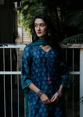 Lotus Pond · Kurta Set