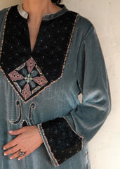 Ibtidā Slate Grey Velvet Kurta with Tanchoi Mosaic Yoke & Ombre Organza Dupatta