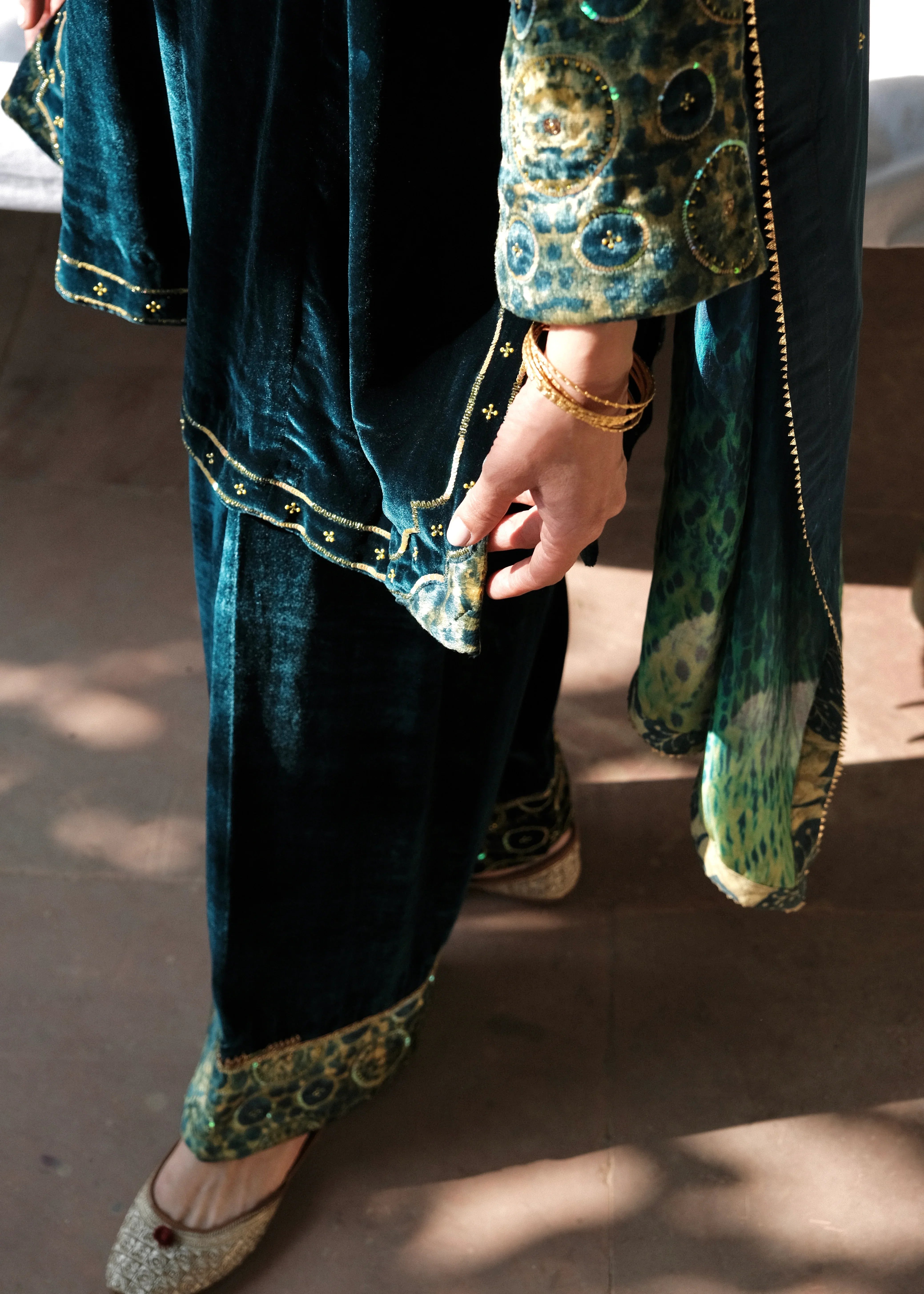 Ibtidā Teal Velvet Kurta with Ajrakh Mosaic Yoke & Farshi Salwar – Sohni