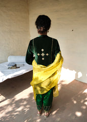 Ibtidā Emerald Velvet Kurta Set with Floral-Tile Embroidery & Chartreuse Dupatta