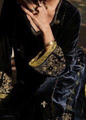 Ibtidā Navy–Green Velvet Kurta with Tile Motifs and Lime Organza Dupatta