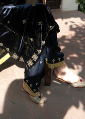 Ibtidā Navy–Green Velvet Kurta with Tile Motifs and Lime Organza Dupatta