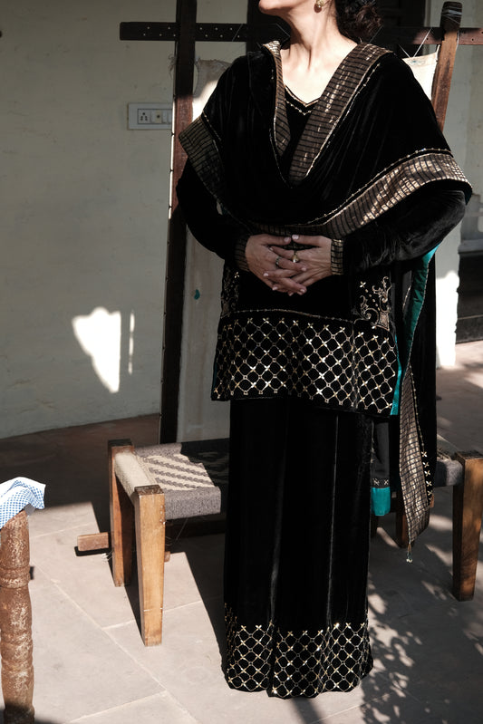 Ibtidā Black Velvet Short Kurta and Sharara with Mosaic Jaal and Tissue- edged Velvet Stole