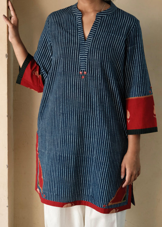 Indigo Akola Daabu Stripes Short Kurta