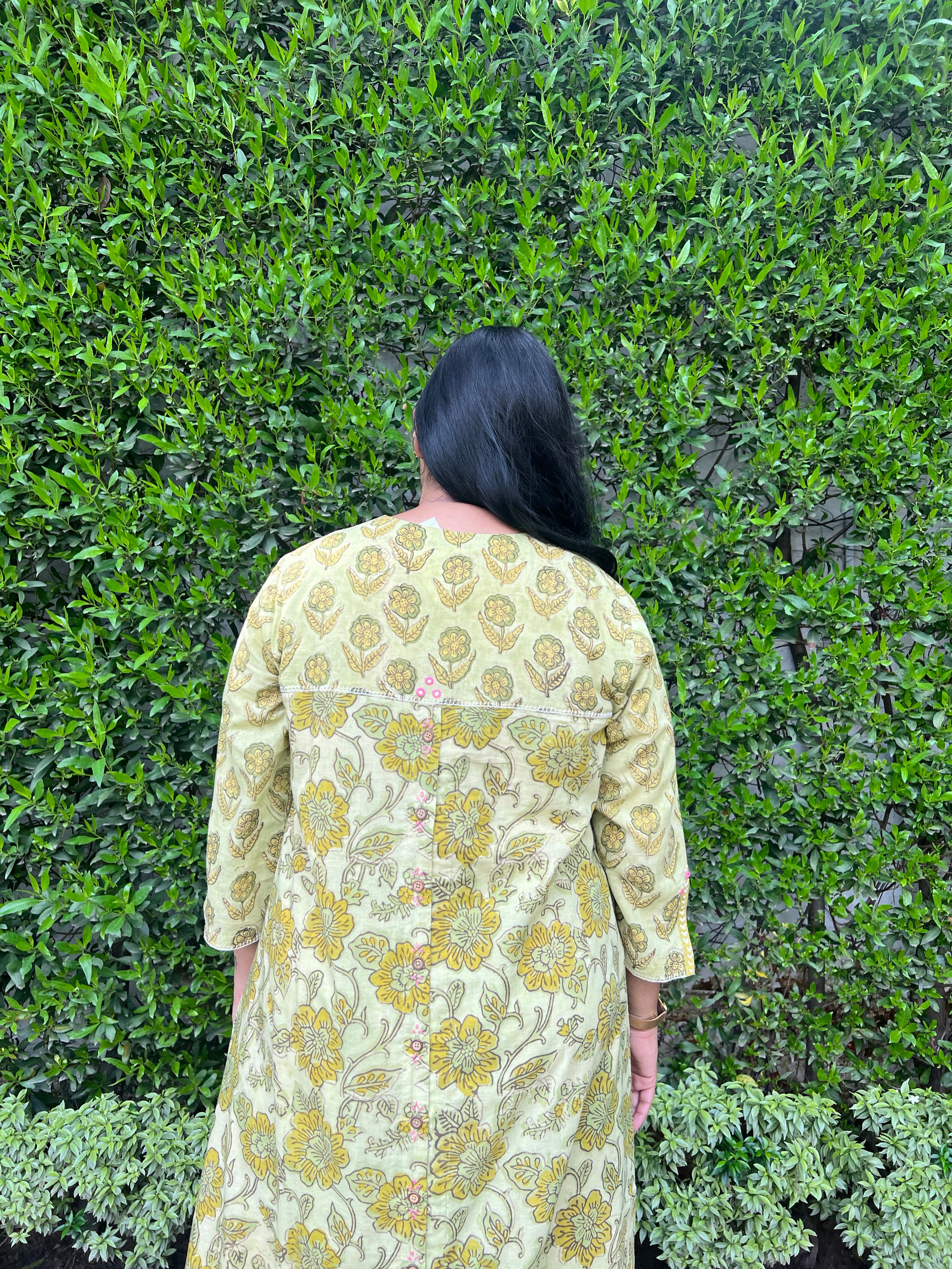 Green jaal print cotton kurta with pants set - Sohni