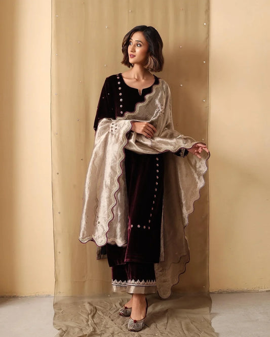 Eggplant velvet kurta set with banarsi tissue dupatta - Sohni