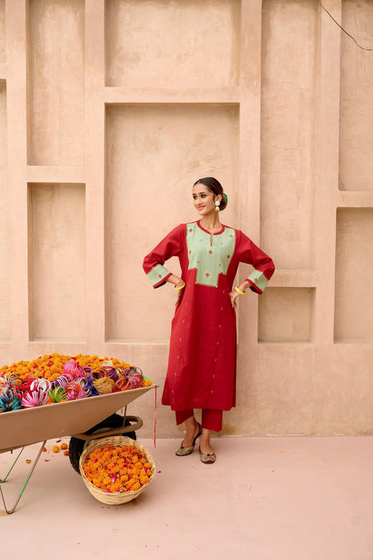 Rust mangalgiri cotton kurta and pants set with geeen booti yoke - Sohni