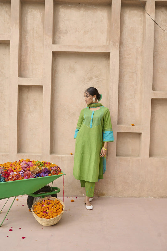 Green and turquoise mangalgiri cotton kurta set - Sohni