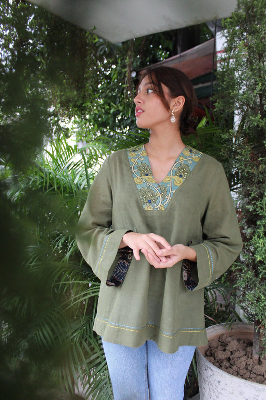 Green mulmul kalamkari neck top - Sohni