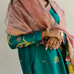 Peacock green silk kurta and pants with dusty rose check tissue dupatta