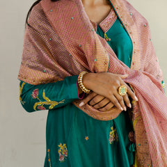 Peacock green silk kurta and pants with dusty rose check tissue dupatta