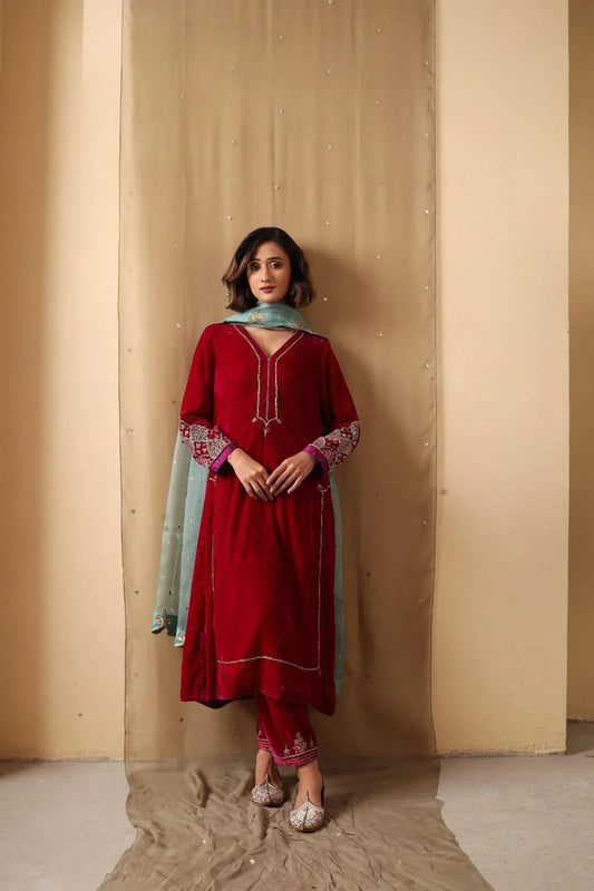 Rani pink velvet jaali work kurta set with aqua organza dupatta - Sohni