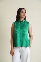 Emerald sleeveless modal silk top with organza scallops embroidery