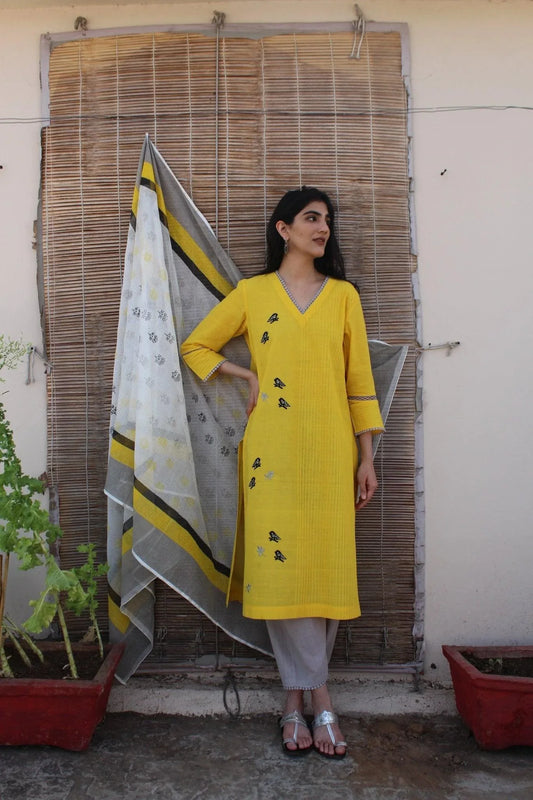 Basant yellow mangalgiri cotton kurta with kota dupatta - Sohni