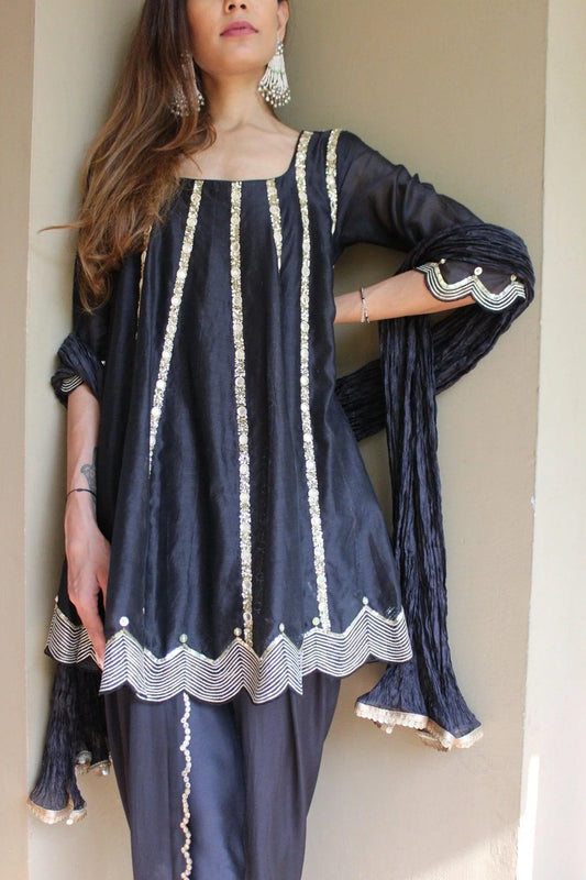 Black chanderi short kalidaar kurta with dhoti salwar and crushed silk dupatta - Sohni
