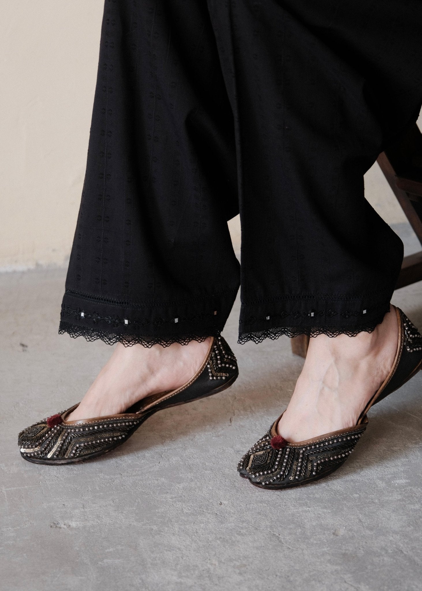 Black dobby cotton salwar with lace and embroidery - Sohni