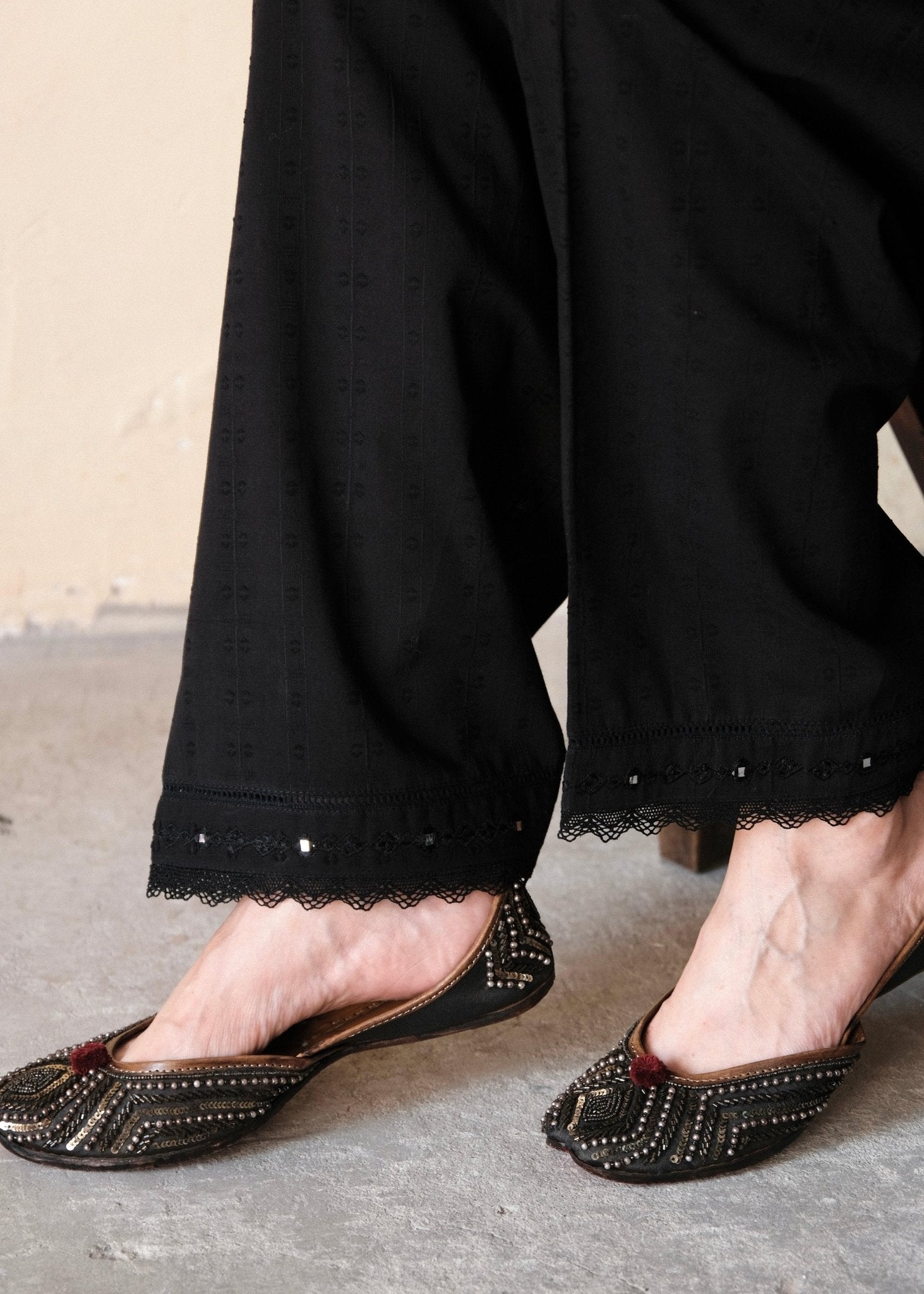 Black dobby cotton salwar with lace and embroidery - Sohni