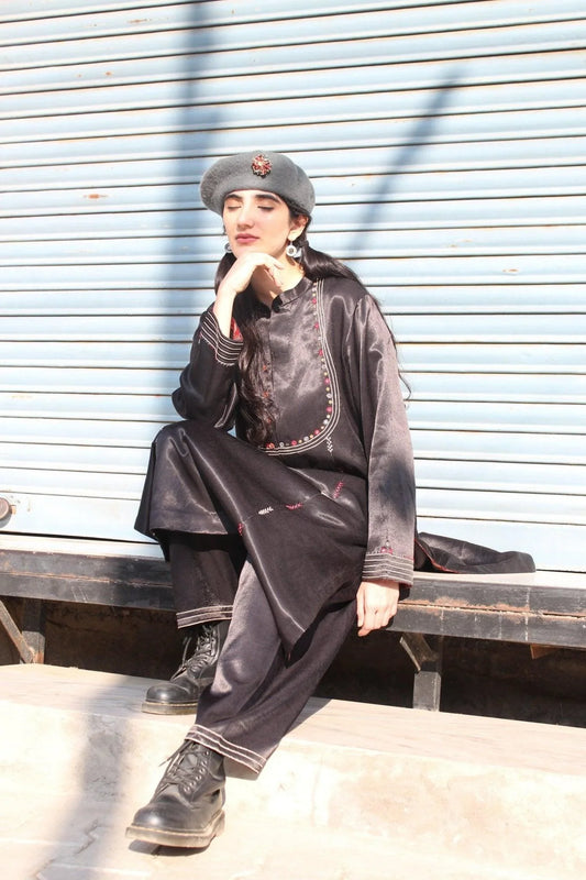 Black mashru kurta set with seams and artisanal embroidery - Sohni