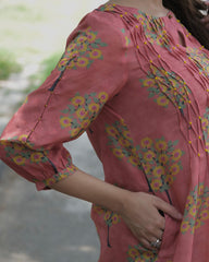 Coral pink boota jaal muslin honeycomb smocked kurta, dobby salwar and lehriya dupatta - Sohni