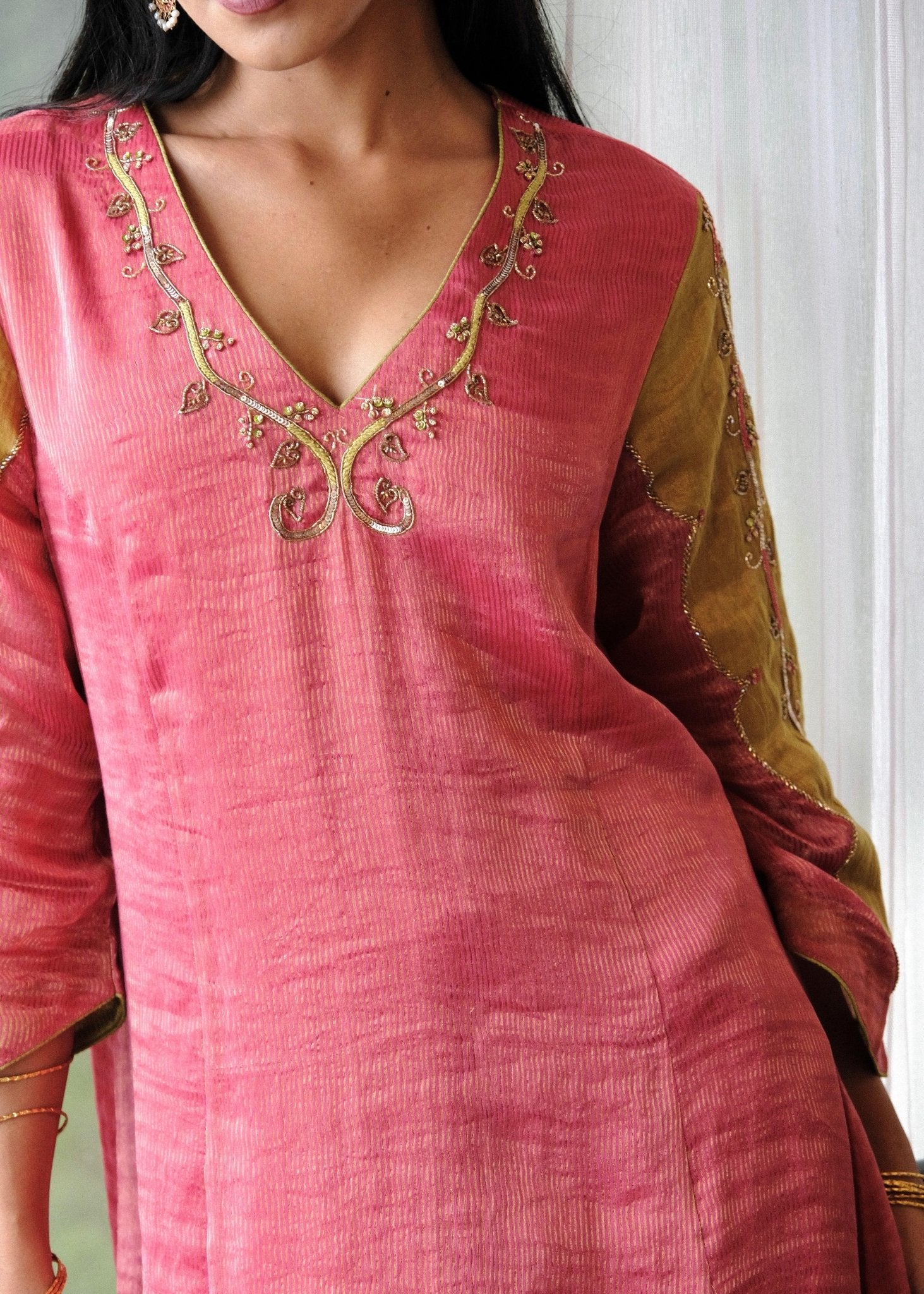 Coral pink striped tissue chanderi kurta set with deer motif embroidery - Sohni