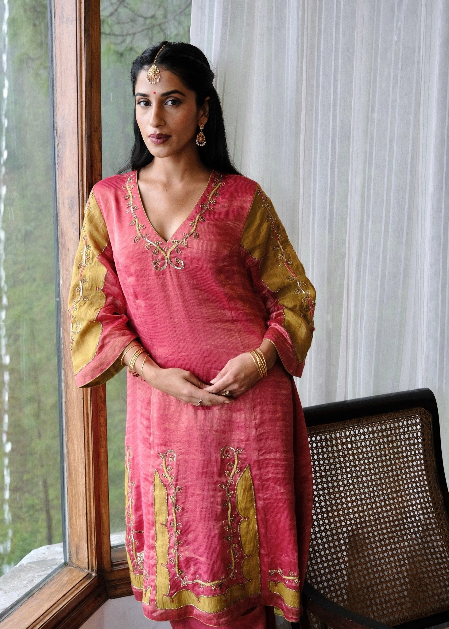 Coral pink striped tissue chanderi kurta set with deer motif embroidery - Sohni