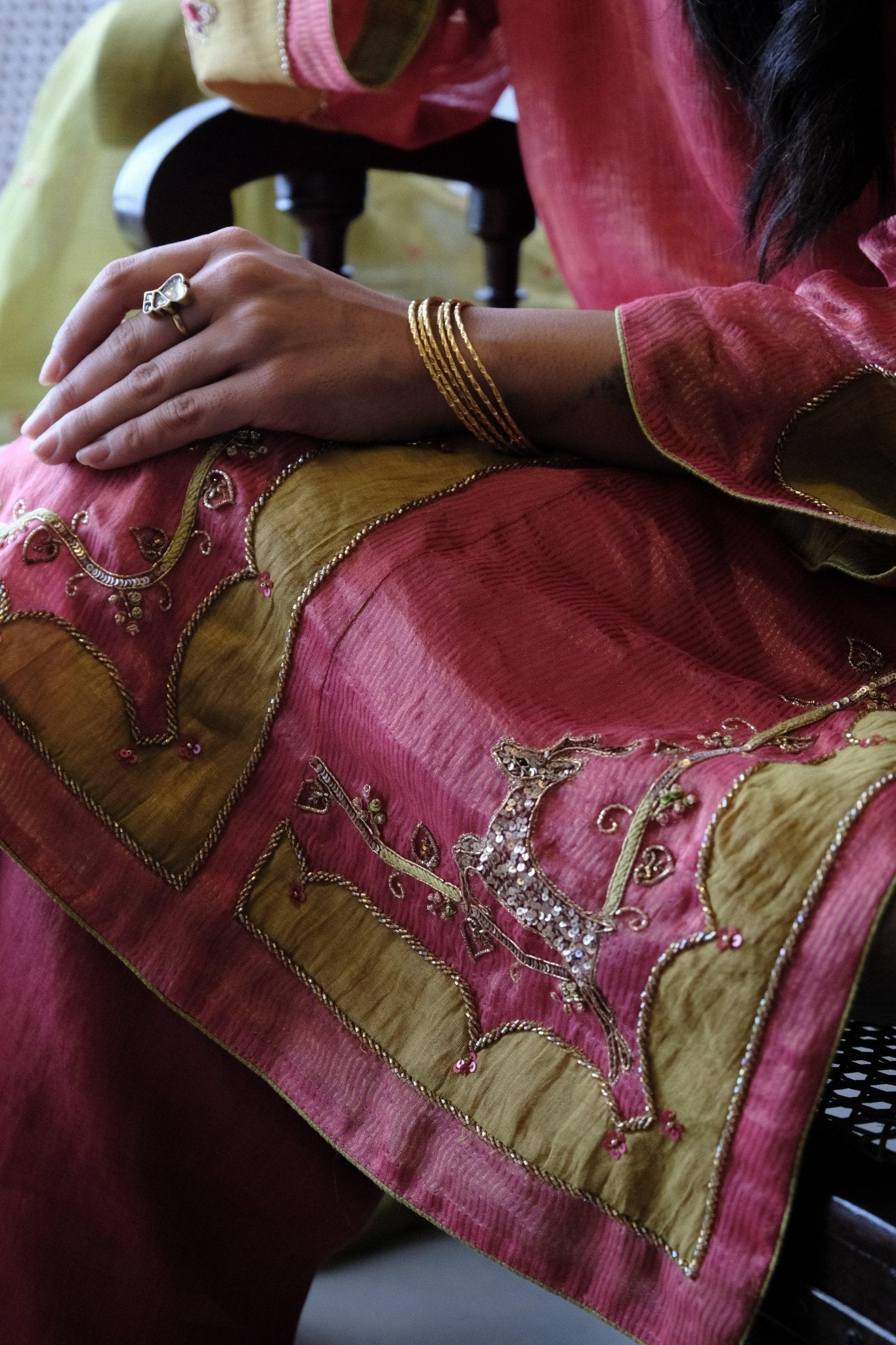 Coral pink striped tissue chanderi kurta set with deer motif embroidery - Sohni