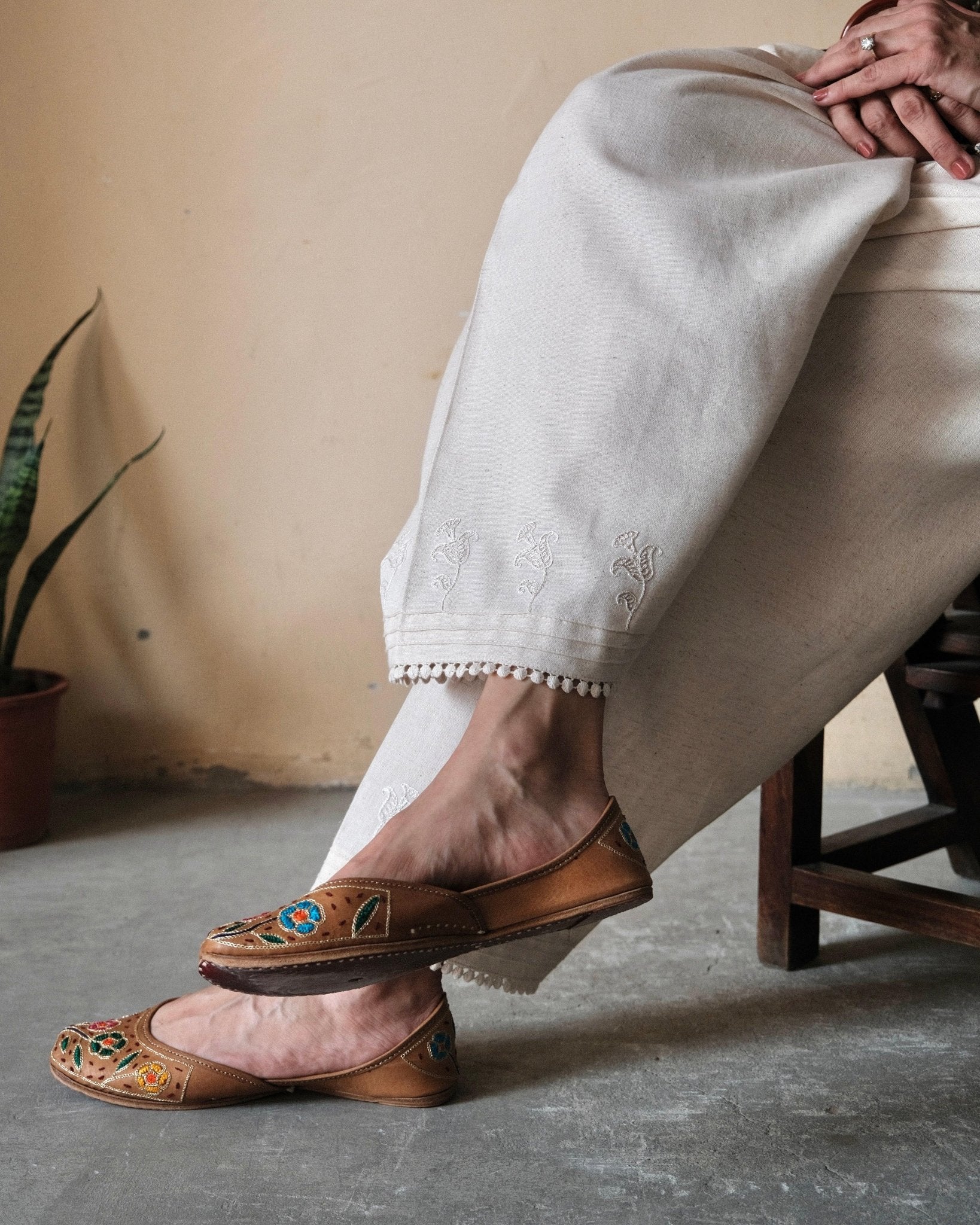 Cream (greige) slub cotton salwar with dori booti embroidery and lace edging - Sohni