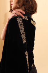 Black hand embroidered velvet stole with tanchoi - Sohni