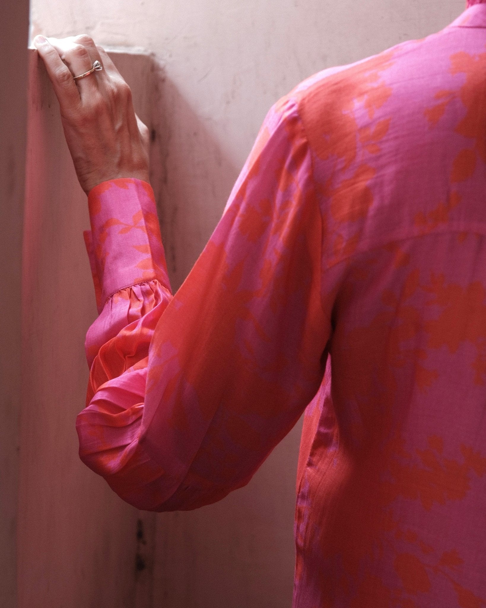 Fuschia pink and orange floral print muslin top - Sohni