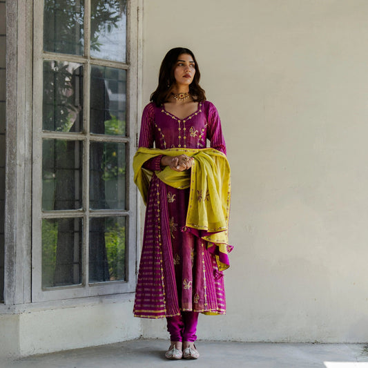 Magenta striped tissue kalidaar kurta with churidaar and chartreuse tissue dupatta - Sohni