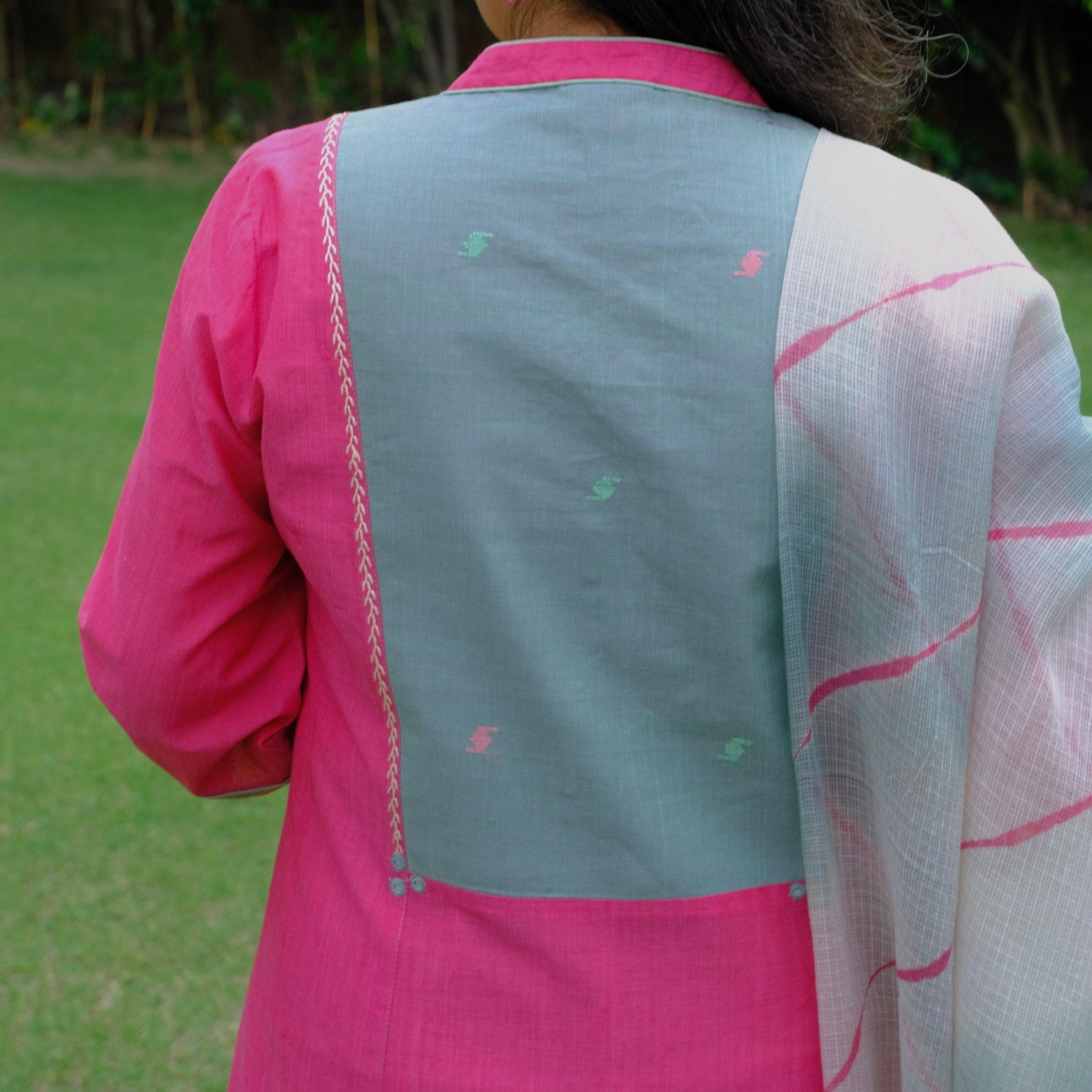 Mithai pink mangalgiri kalidaar kurta with cream jacquard salwar and scalloped lehriya kota doria dupatta - Sohni