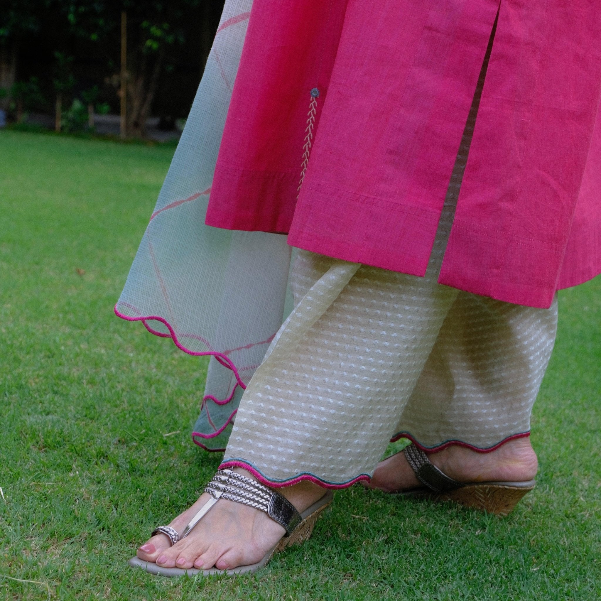 Mithai pink mangalgiri kalidaar kurta with cream jacquard salwar and scalloped lehriya kota doria dupatta - Sohni
