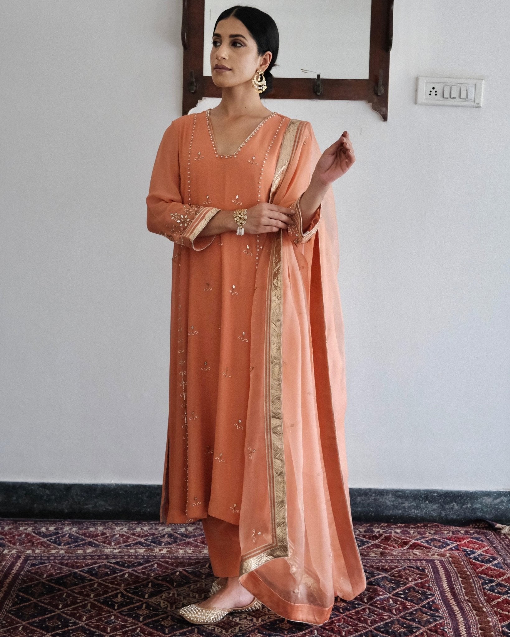 Peach gota patti kurta pants set with organza dupatta - Sohni