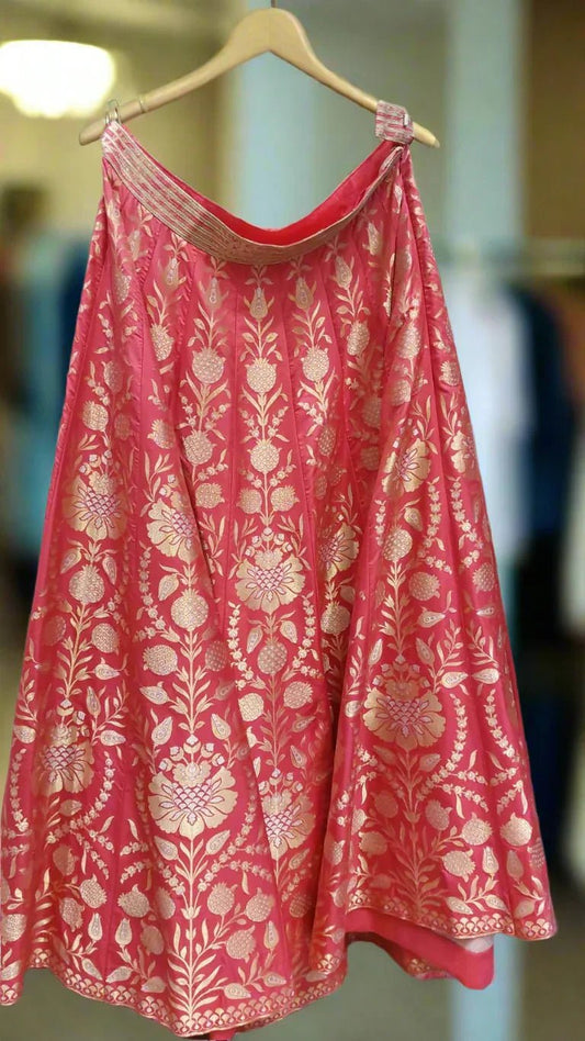 Pink silk banarsi handwoven lehenga skirt with bel buta motifs - Sohni