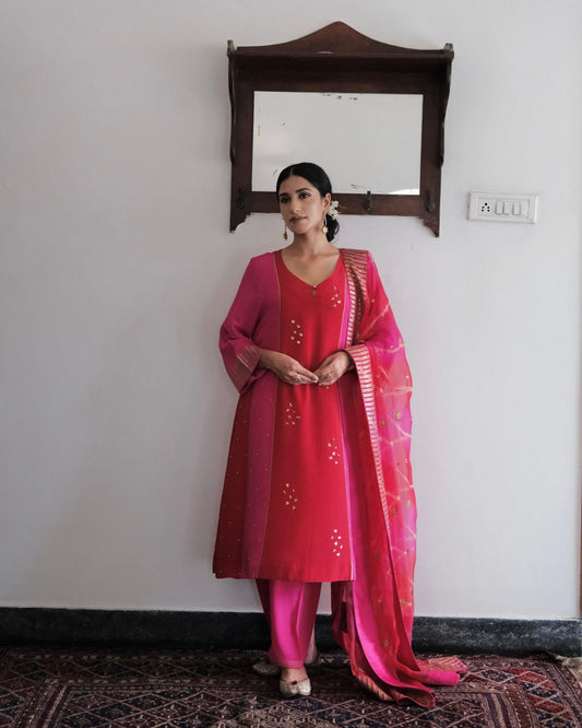 Red fuschia colour block kurta and salwar with lehriya organza dupatta - Sohni