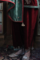 Red short kurta and salwar velvet set with green silk dupatta - Sohni
