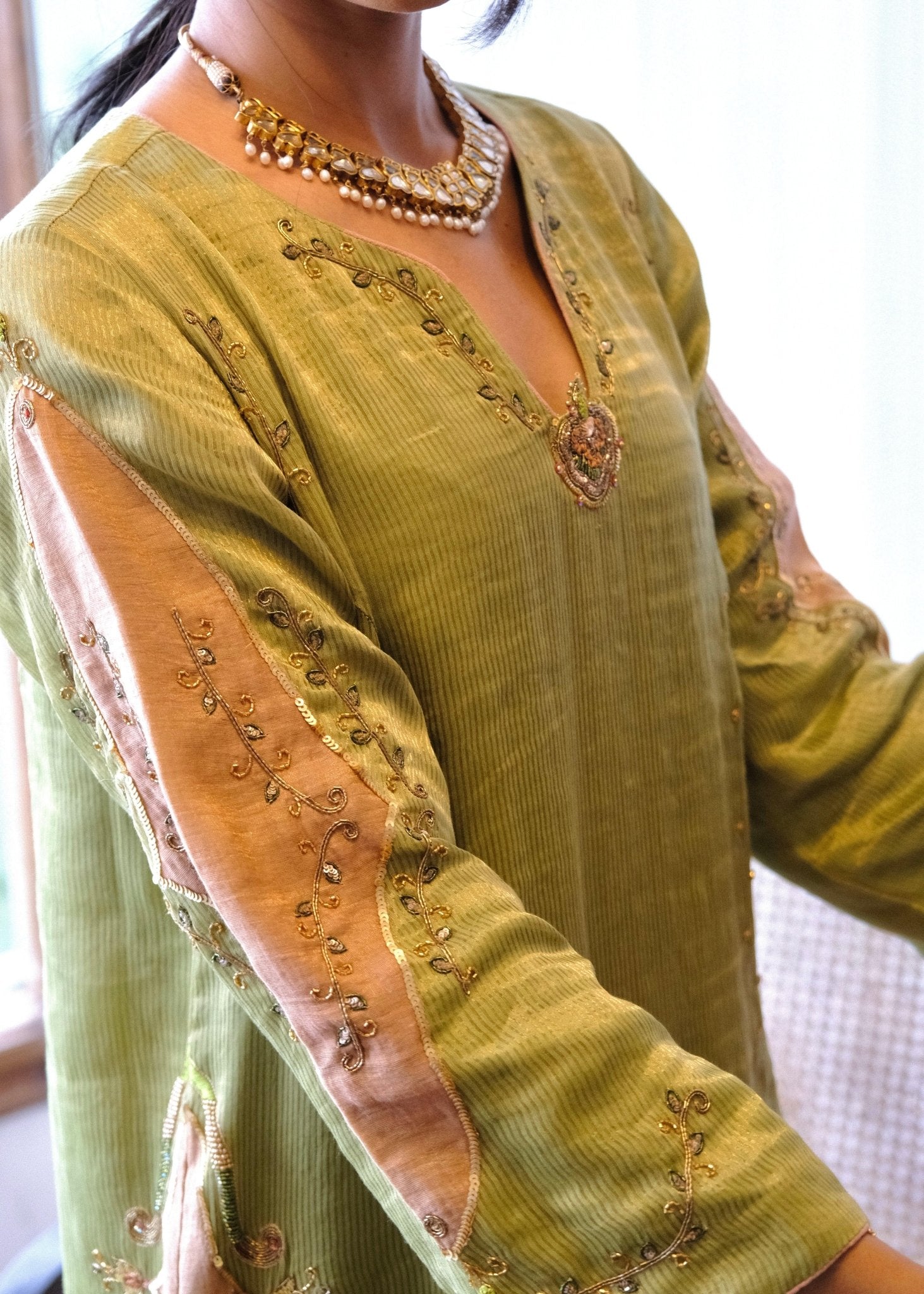 Sap green striped tissue chanderi kurta set with peach gold booti organza dupatta and exotic birds embroidery - Sohni