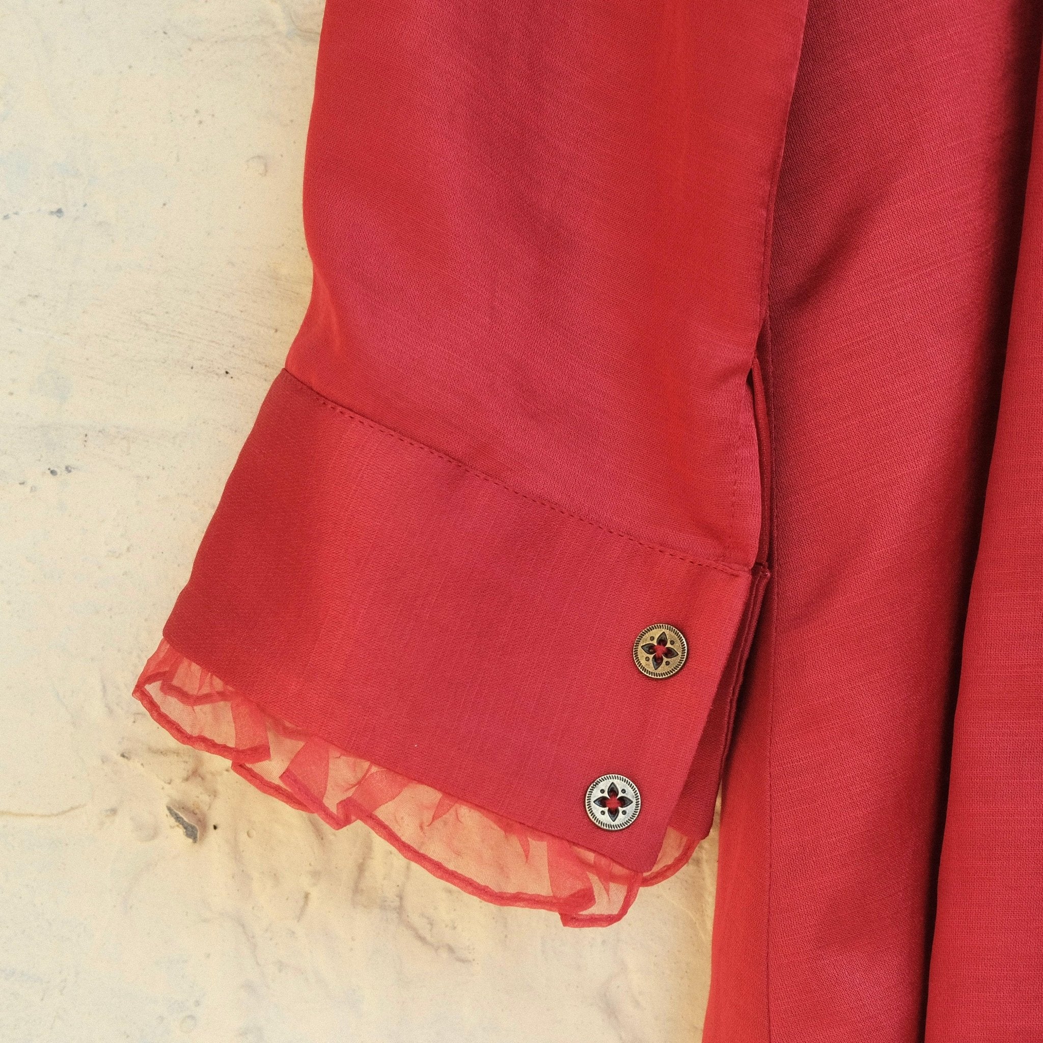 Valentine red vintage pleated blouse in cotton satin - Sohni