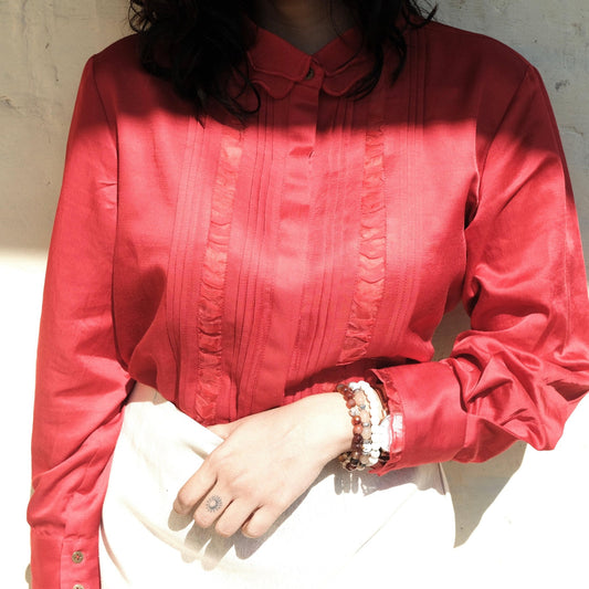 Valentine red vintage pleated blouse in cotton satin - Sohni