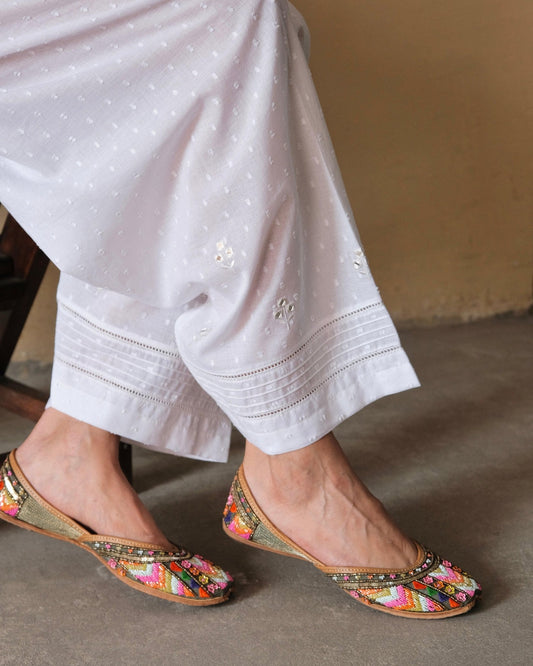 White dobby cotton salwar with mirror booti and ladder lace with pintucks - Sohni