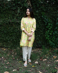 Yellow floral print mul mul shirt kurta with embroidered straight salwar - Sohni