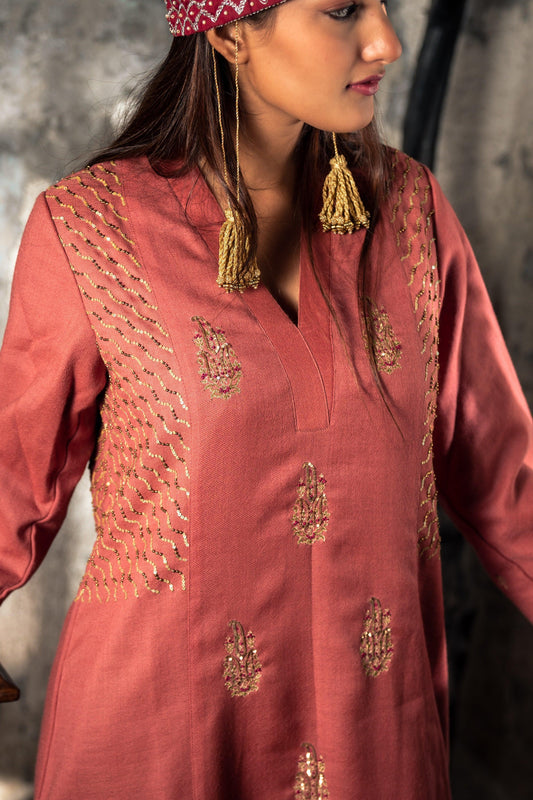 Rouge pink sheep wool kurta with hand embroidery - Sohni