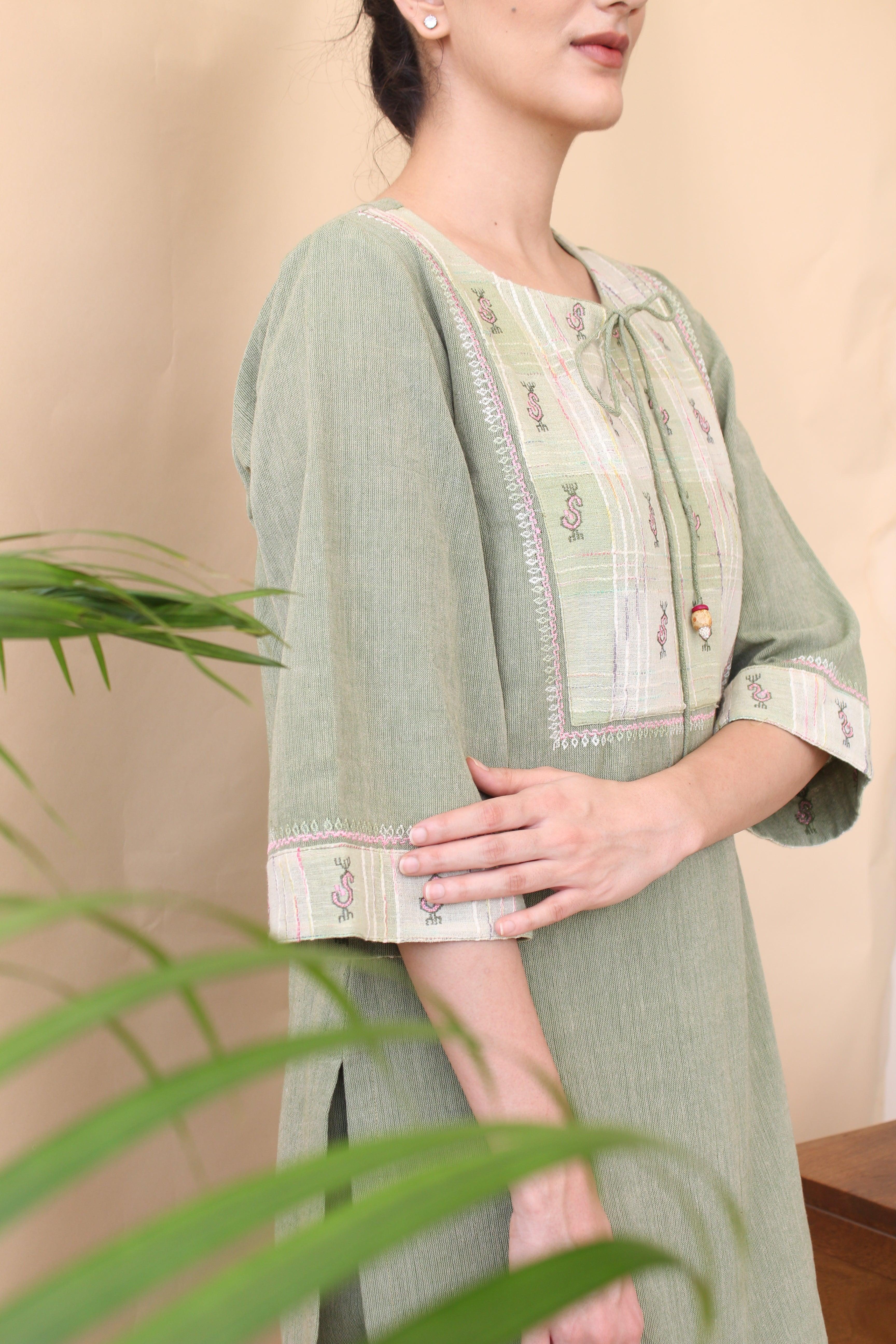 Green handloom cotton kurta and pants co ord set with checkered yoke - Sohni