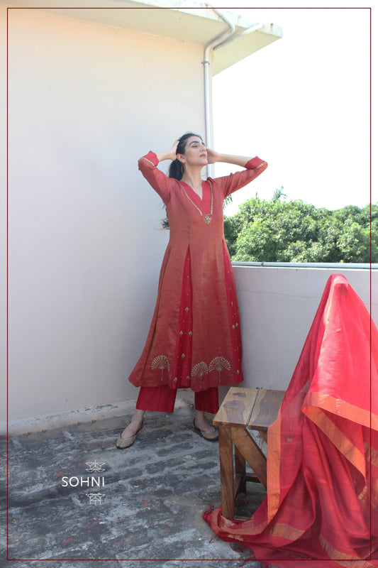 Red tissue chanderi peacock motif suit set - Sohni