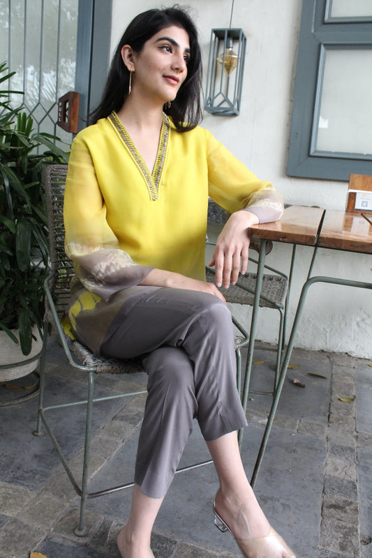 Silk organza shibori kurta with pants set - Sohni