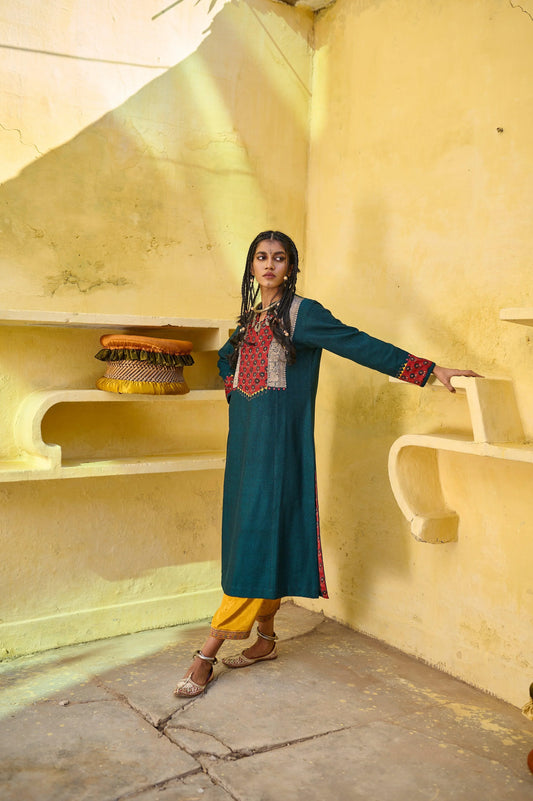 Teal silk tweed phiran with banarsi border and ajrakh detail - Sohni