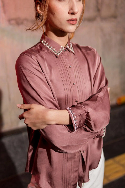 Dusty mauve scallops embroidery collars shirt - Sohni